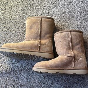 NEW UGG Classic Chestnut Suede Boots
